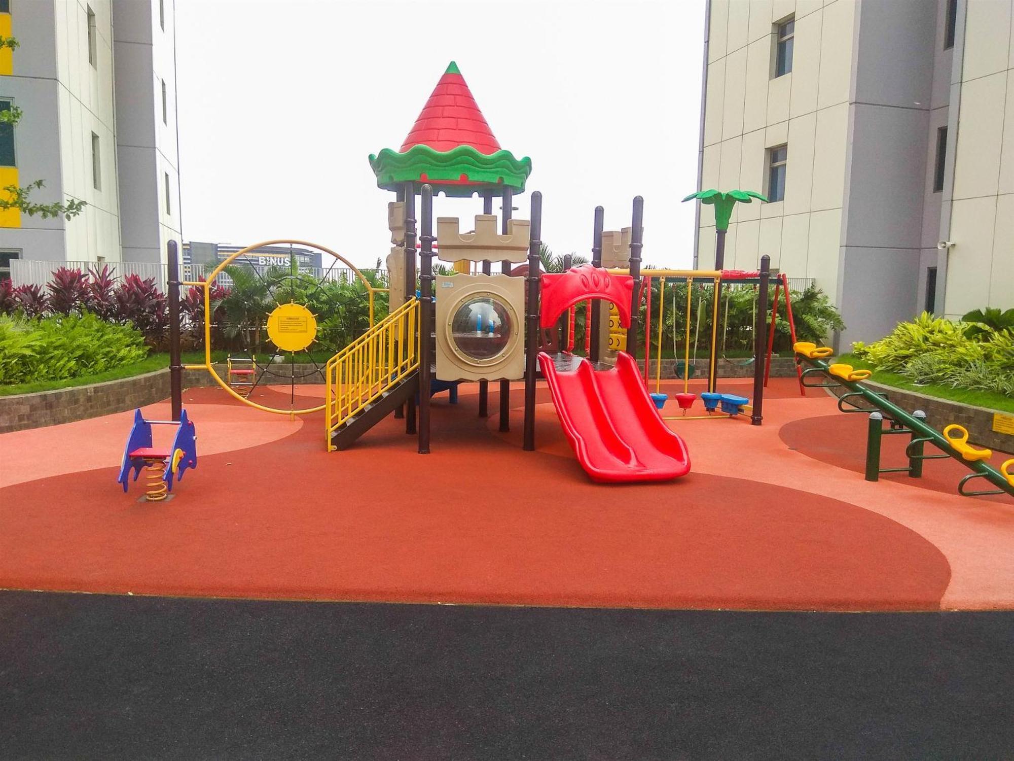 Fancy And Comfy 2br At Springlake Summarecon By Travelio Apartemen