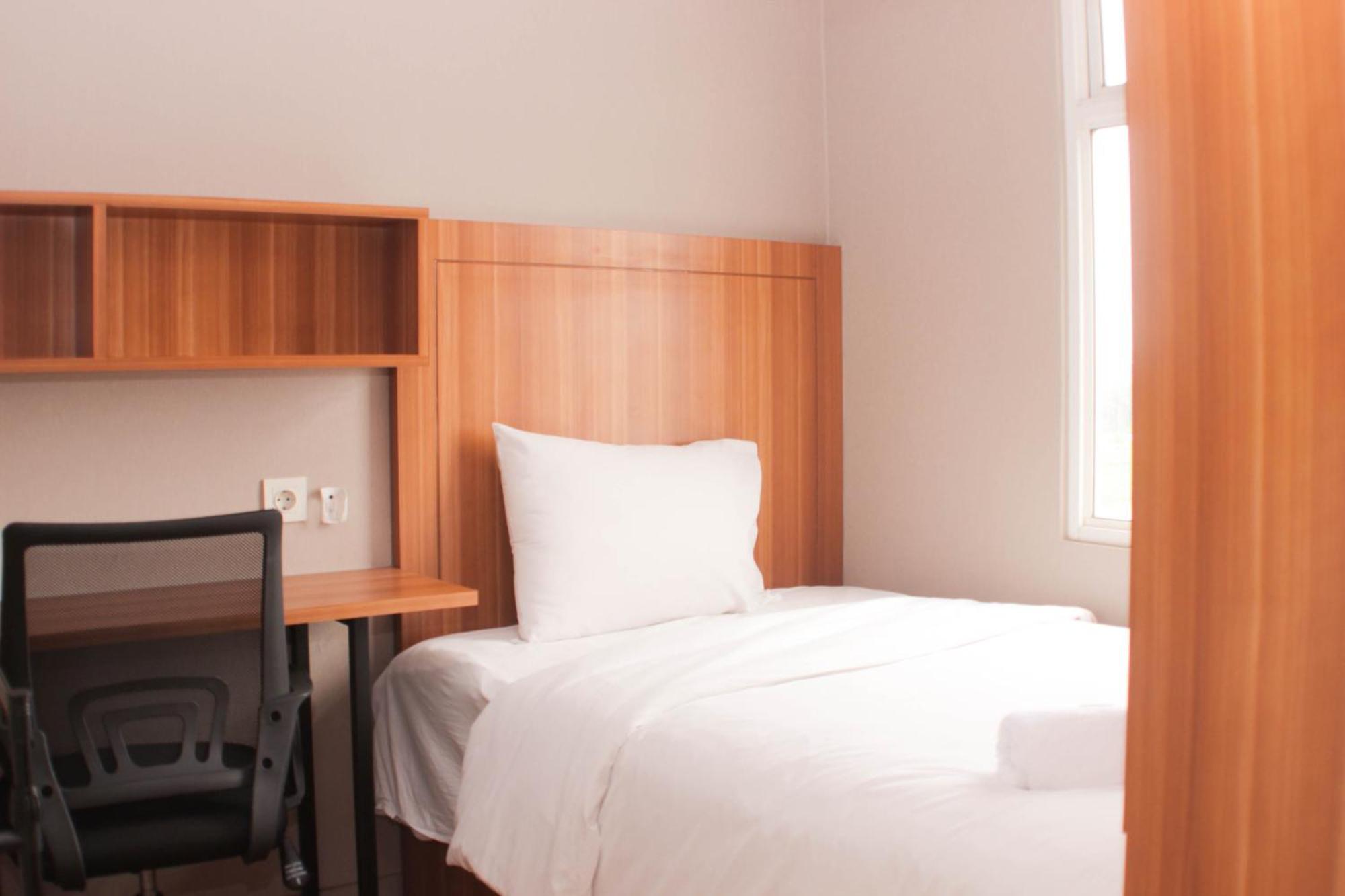 Fancy And Comfy 2br At Springlake Summarecon By Travelio Apartemen